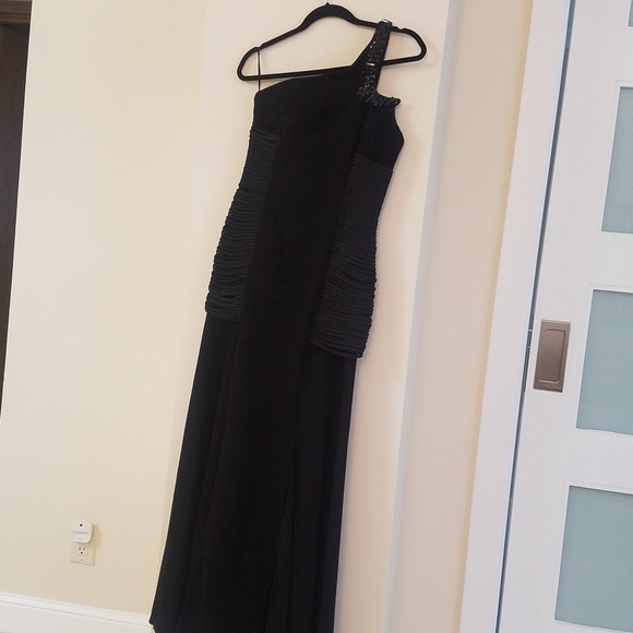 Evening Gown - Picture 1 of 4